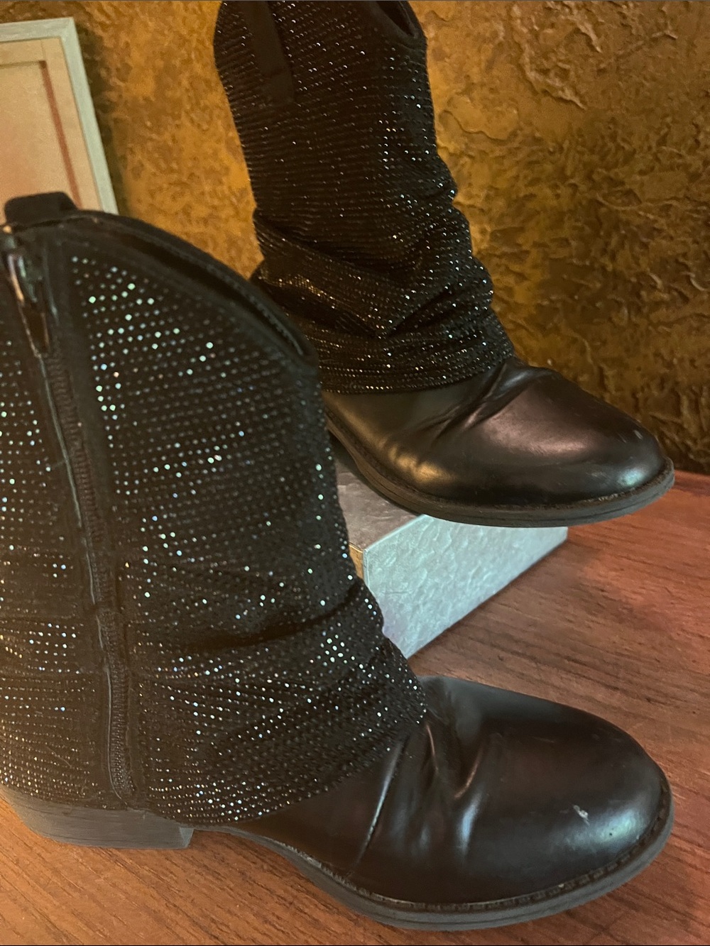 Steve Madden big kids size 5 black zip up bootie